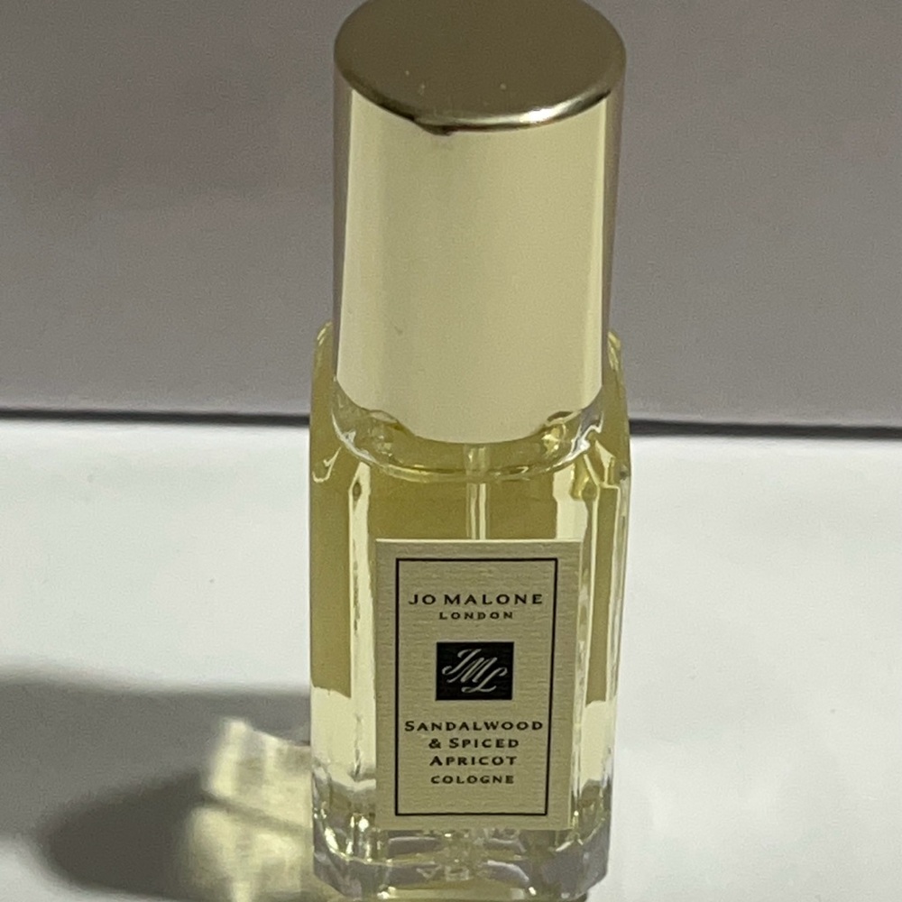 Sandalwood & Apricot 9ml